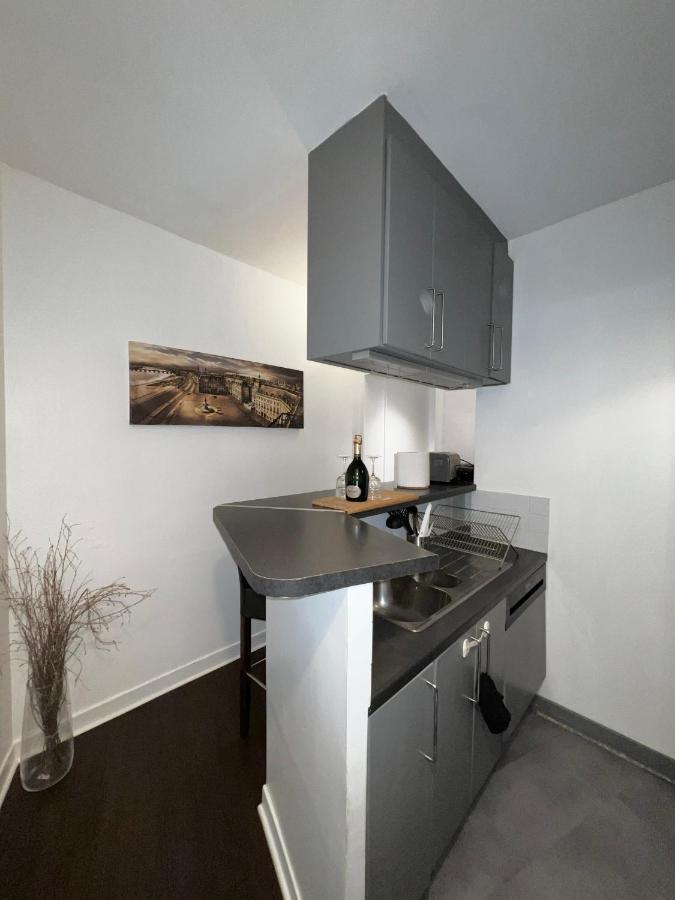 Superbe 2 Chambres Proche Montmartre Париж Екстериор снимка